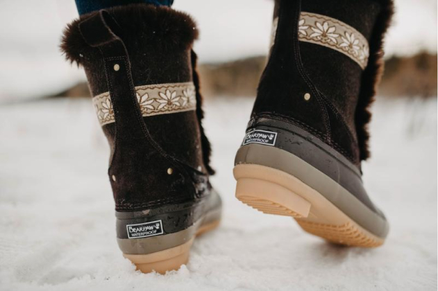bearpaw huaraches